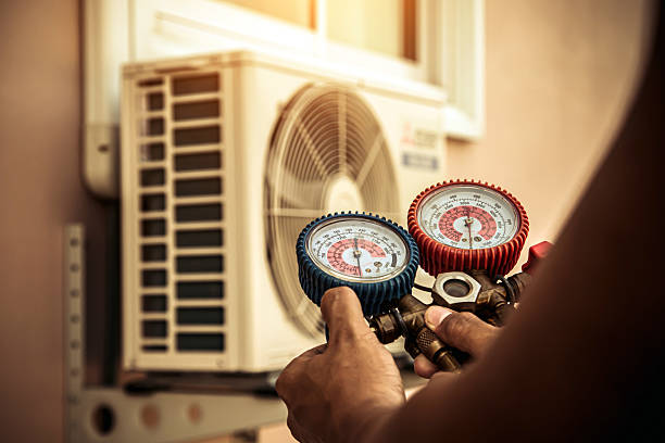 Professional Hvac technician working in Peapack, NJ